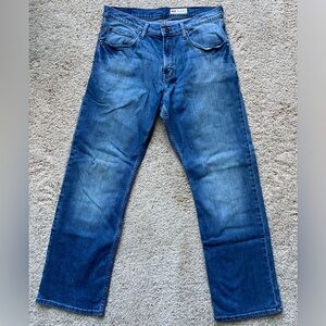 Men’s Wrangler relaxed boot jean